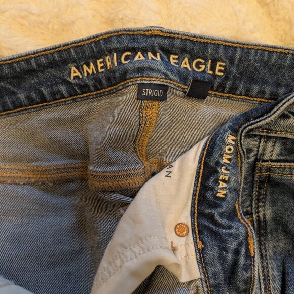 AE strigid mom jeans - Picture 3 of 3